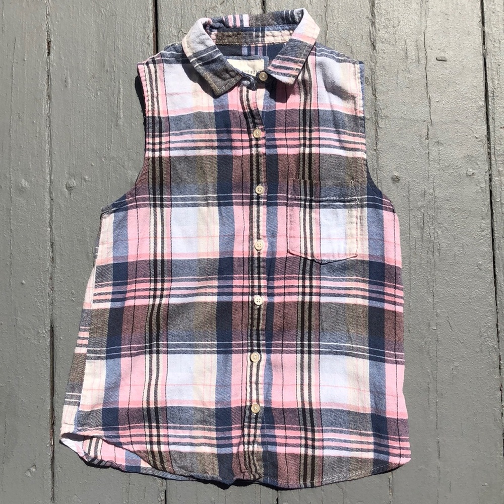 Sleeveless top